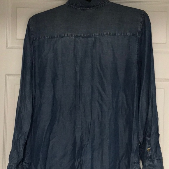 Chicos Blue Denim Button-Up Shirt 32” long NWOT - Picture 3 of 4